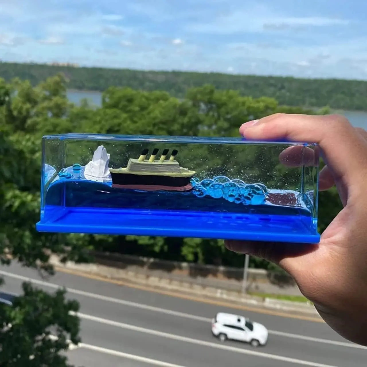Liquid Wave Cruise Ship Decoration,Titanic,Cruise Ship, For Car Dashboard Decorative Showpiece - zeetas