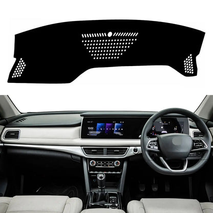 Mahindra XUV700 2021-2025 Car Dashborad Cover - zeetas